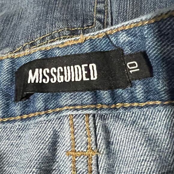 Misguided Blue Riot Embroidered Red Rose Distressed Mom Woman’s Jeans Sz 10 - Picture 11 of 12